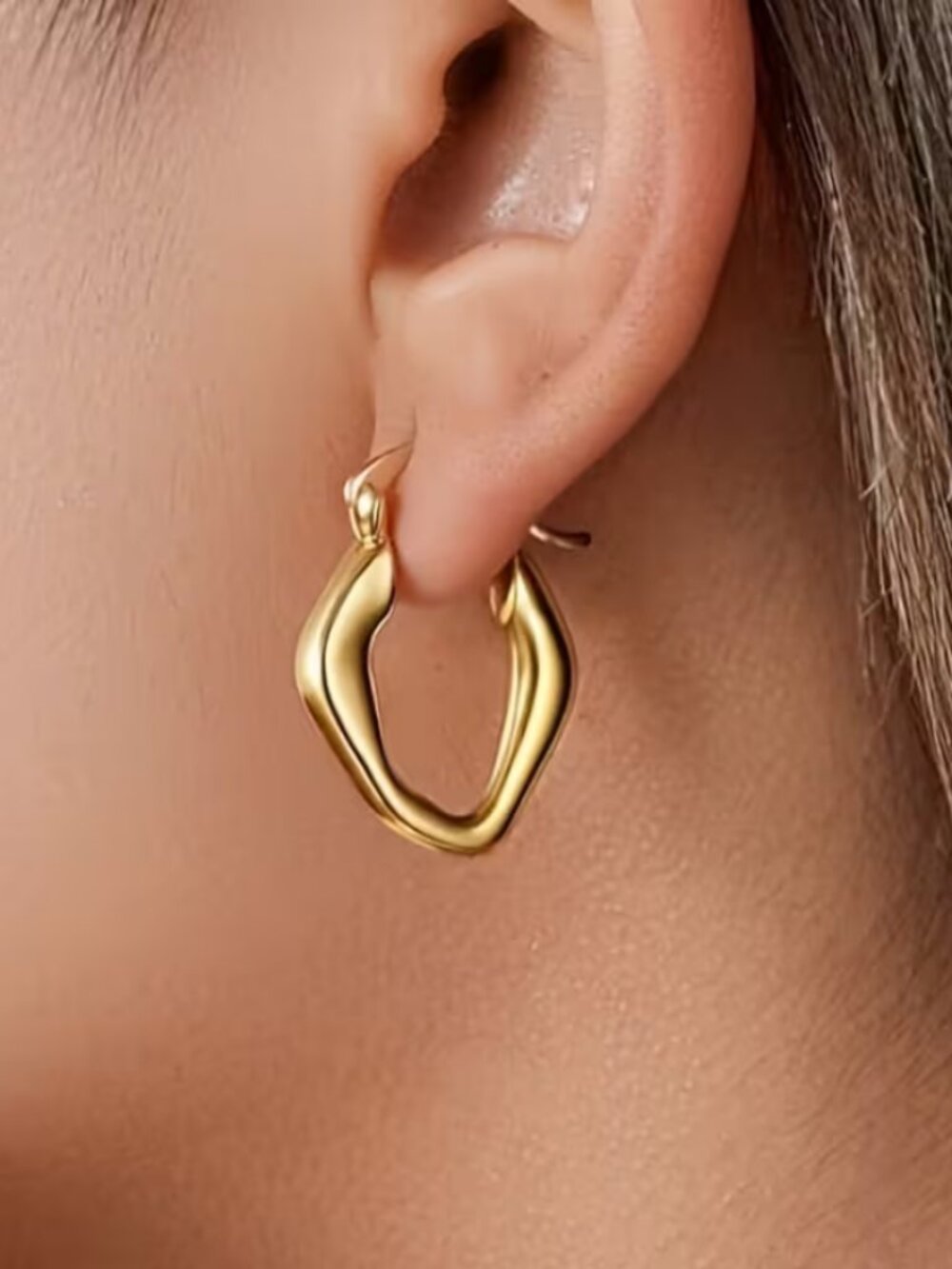 18K Gold Womens Small Wavy Rippled Hoop Earrings Ladies New 18 K Silver Jewelry